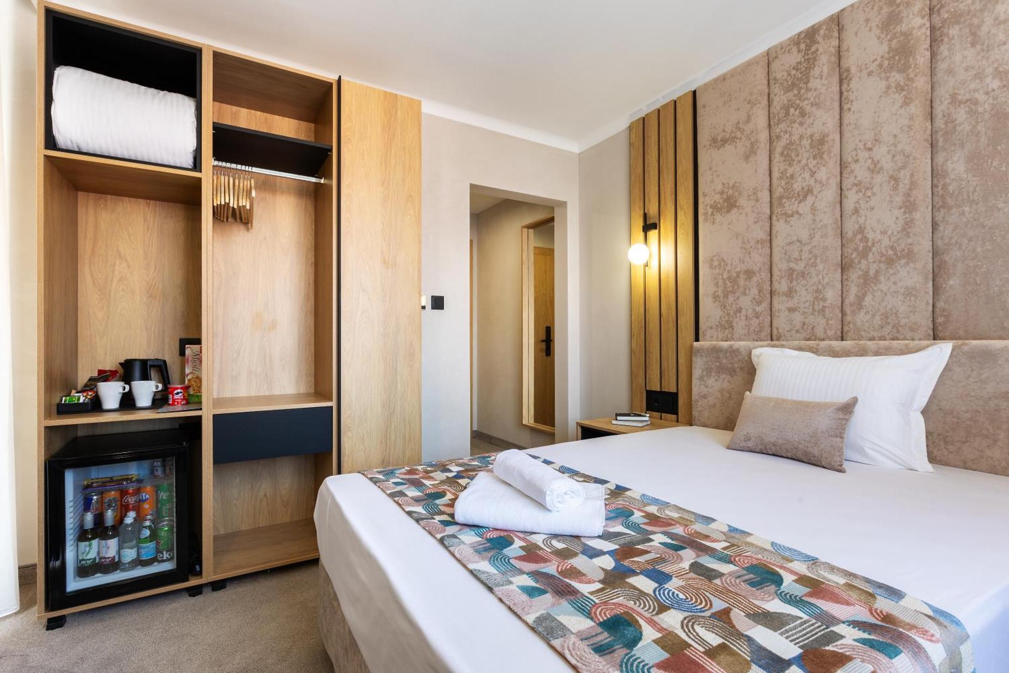 Hotel Amar Design By Hmg
